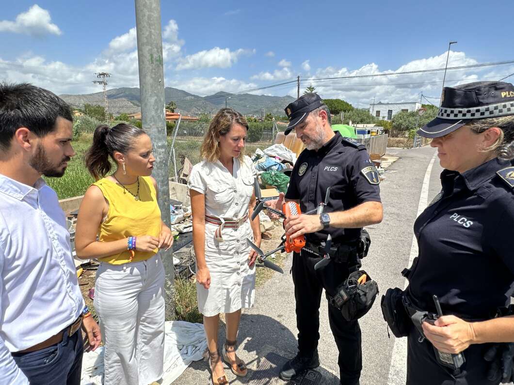 La Policia Local de Castelló ha formulat fins a 29 butlletins de denúncia per residus en la via pública en el que va de 2025